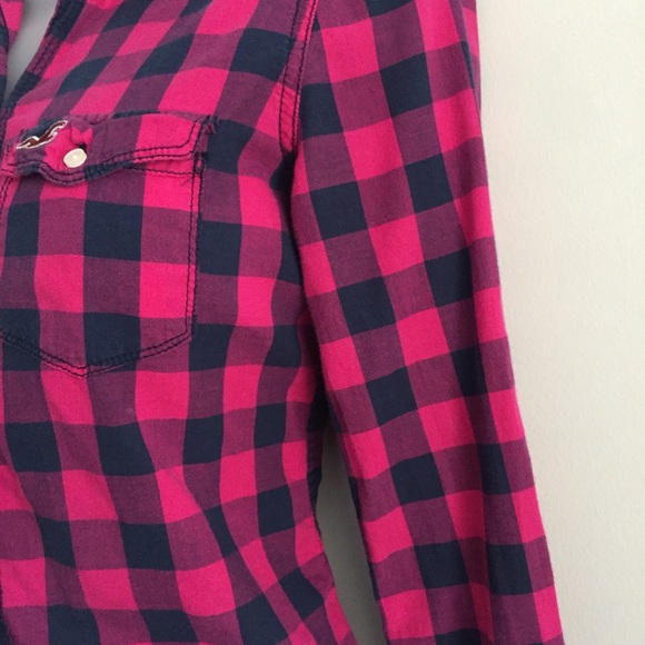 SOLD!  Hollister Button Down Plaid Flannel Medium - Picture 3 of 8